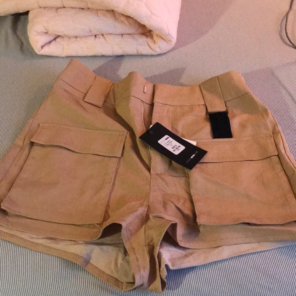 Fashion Nova’s On Location Cargo Shorts